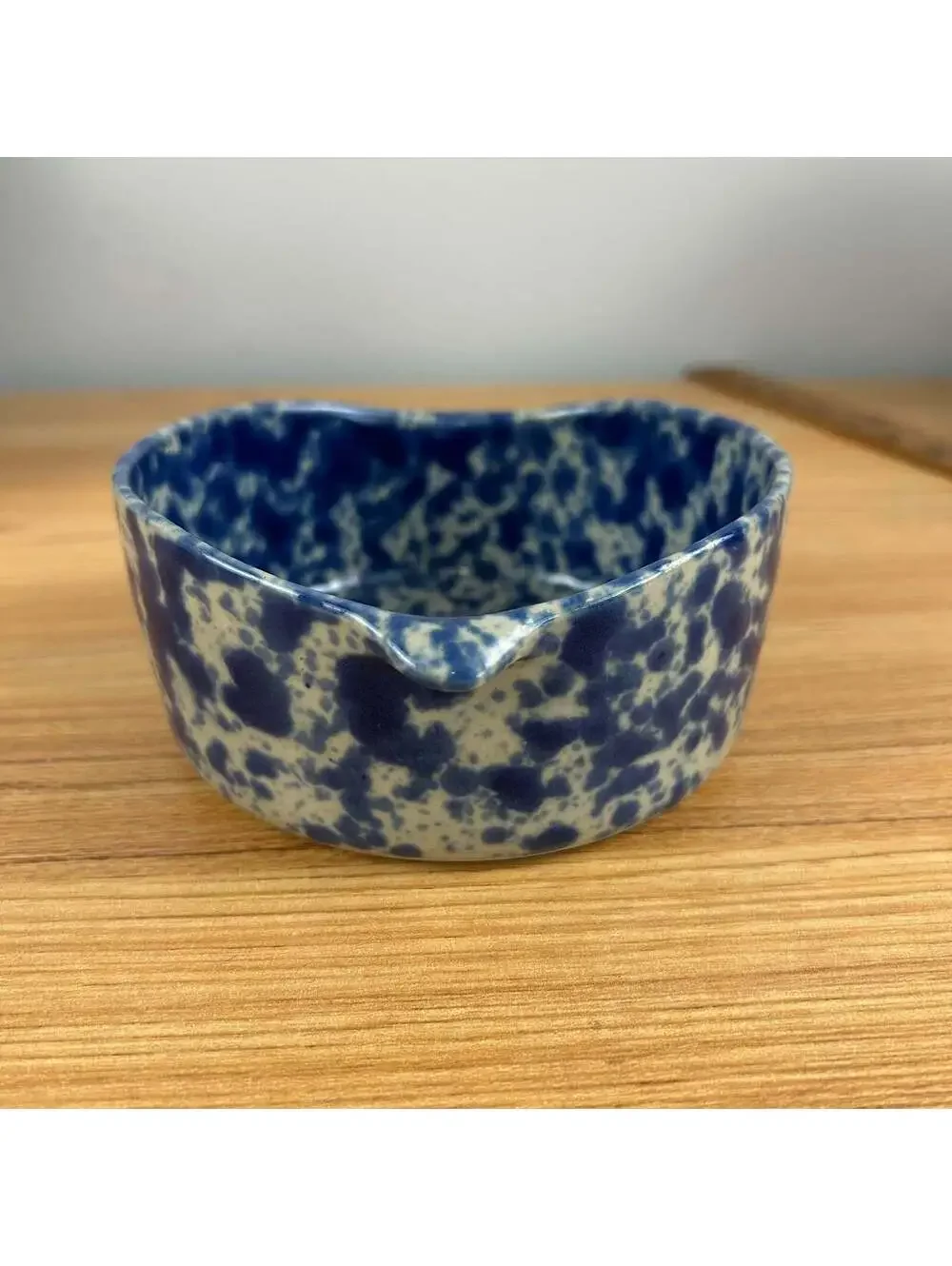 Bennington Pottery Vermont Mid Century Blue Sponge Glaze Handled Soup Bowl